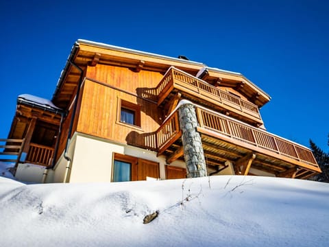 Luxurious chalet near the ski slopes Chalet in Saint-François-Longchamp