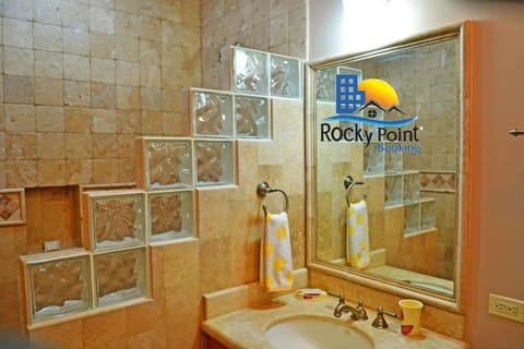 D704 Rocky Point Luxury OceanView Condo Apartment in Rocky Point