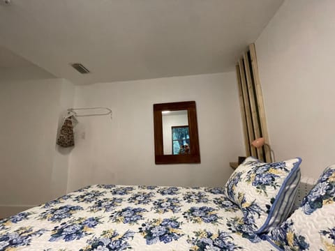 Cozy Room in the Heart of Little Havana Vacation rental in Coral Gables