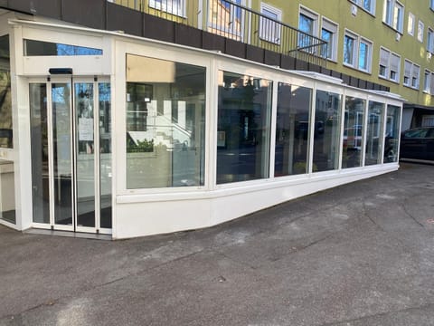 Lobby or reception, Quiet street view, Inner courtyard view