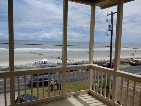 1508 E Ashley - Paradise on the Washout - Oceanfront House in Folly Beach