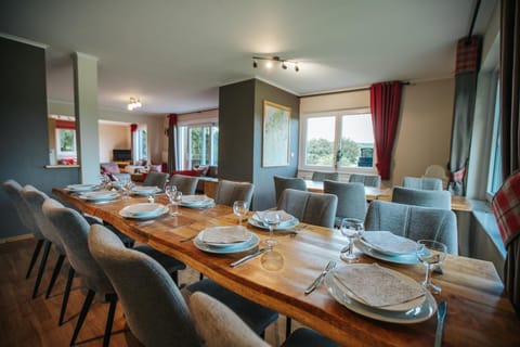 Le Milan Royal 26 pers, Malmedy, Balnéo, vue, calme Chalet in Wallonia, Belgium
