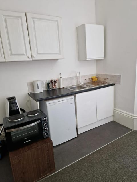Spacious Victorian Studio Flat Vacation rental in Doncaster