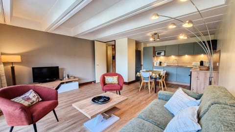 Résidence Betelgeuse - Appartement rénové · Entre pistes et commerces · Balcon MAE-7382 Apartment in Arâches-la-Frasse