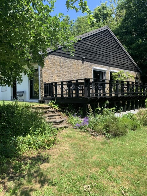 Property building, Day, Garden, Balcony/Terrace, Garden view