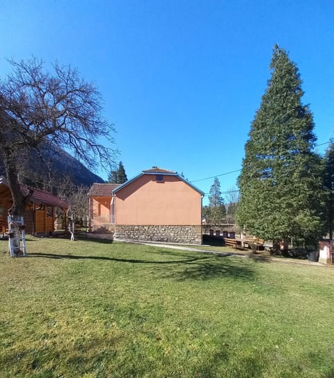 NAXI GUEST HOUSE House in Zlatibor District, Serbia