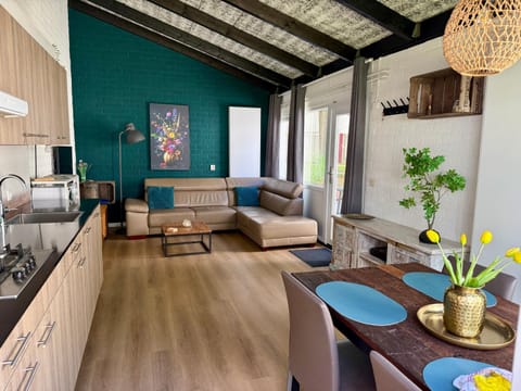 Gehele Bungalow zuid-Limburg op een park Apartment in Aachen