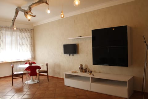 Alloggio Turistico 3 minuti da aeroporto- Fiumicino centro Apartment in Fiumicino