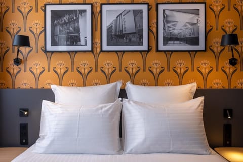 Bed, Bedroom