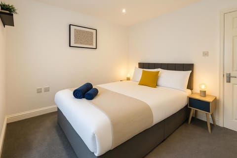 6 Person Apartment in City Centre Apartment in Cardiff