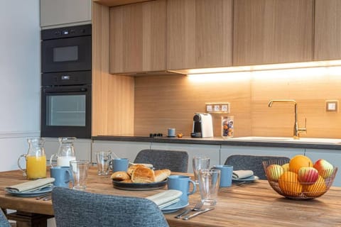 Kitchen or kitchenette, Dining area, toaster