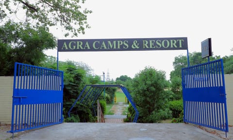 Agra Camps and Resort Luxury tent in Agra