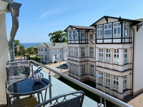 Balcony/Terrace, Lake view, Sea view