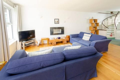 TV and multimedia, Living room, Other, Seating area