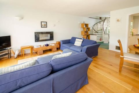 TV and multimedia, Living room, Other, Seating area