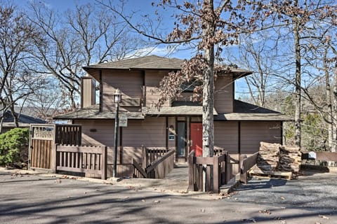 Updated Margaritaville Retreat with Lake Views! House in Lake of the Ozarks