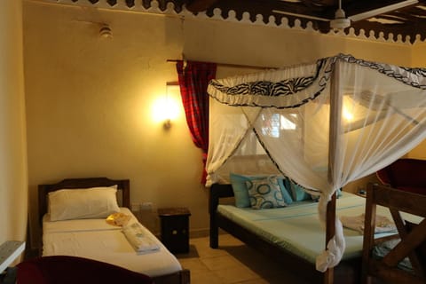 Room in Guest room - A wonderful Beach property in Diani Beach Kenya Pensão in Mombasa
