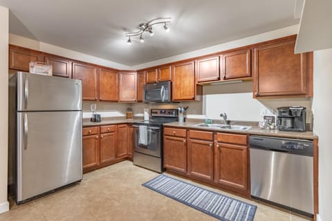 ConTemporary Stay in Central Peoria Condo in Peoria