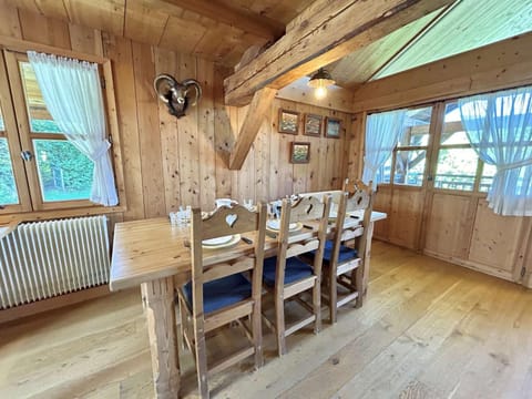 Appartement familial rénové, 100m des pistes, 6 couchages, Megève - FR-1-597-11 Apartment in Combloux