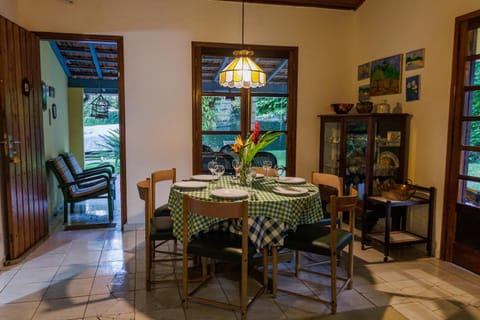 Living room, Seating area, Dining area, Garden view