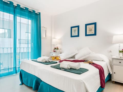 205 Los Cristianos by the beach, center, wifi AC Apartment in Los Cristianos