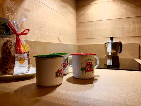 Coffee/tea facilities, Kitchen or kitchenette