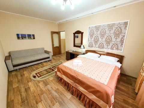 Апартаменты на улице Розыбакиева, 103 Condo in Almaty