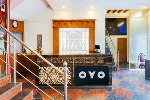 Super OYO 77115 Flagship Hotel Vaishnavi Palace Hotel in Secunderabad