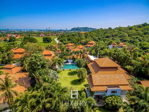 Bali Style Mansion in Great Location! WL2 Villa in Nong Kae