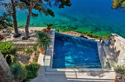 Day, Natural landscape, Pool view, Sea view, Swimming pool