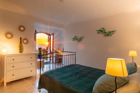 Vistazur Luxueux appartement avec terrasse et piscine Condo in Rayol-Canadel-sur-Mer