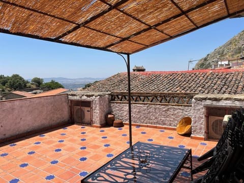 Casa Rural El Fontano House in Extremadura, Spain