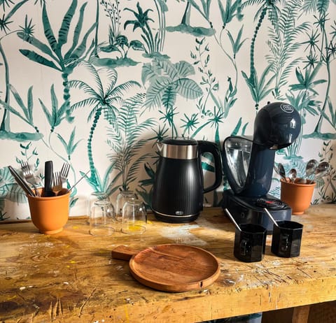 Coffee/tea facilities, Kitchen or kitchenette