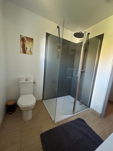 Studio indépendant Lisieux Apartment in Lisieux