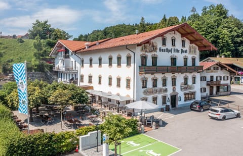 Property building, Day, Bird's eye view, Parking