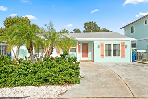 Chic Ocean Oasis with Heated Pool, 2 Blocks to Beach House in Indian Rocks Beach