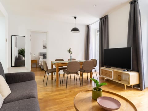 limehome Madrid San Lorenzo Apartment in Centro
