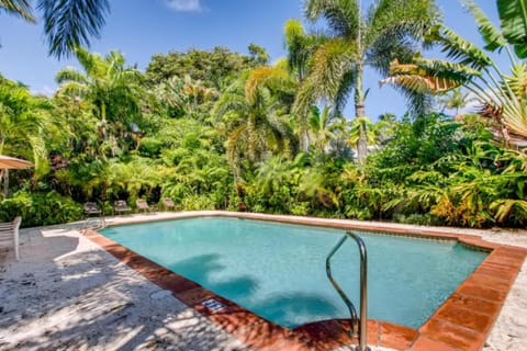 Villa Dolce Vita 4bd 4ba Private Pool and Parking Villa in West Palm Beach