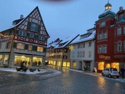 Fam M&H Schöne 2 Zimmer Ferienwohnung in Wangen Stadtmitte Condo in Wangen im Allgäu