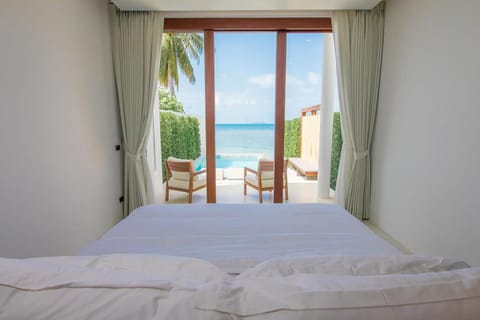 Bed, View (from property/room), Photo of the whole room, Sea view