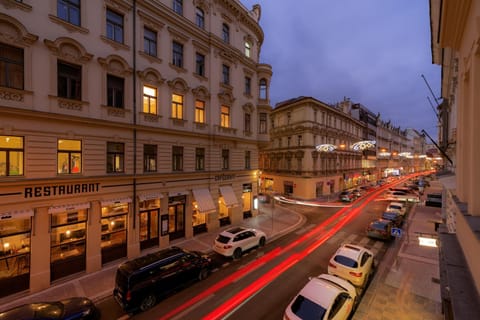 Facade/entrance, City view