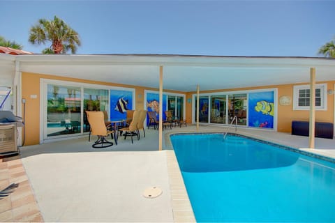 Narcissus Beach House - Weekly Beach Rental home Casa in Clearwater Beach