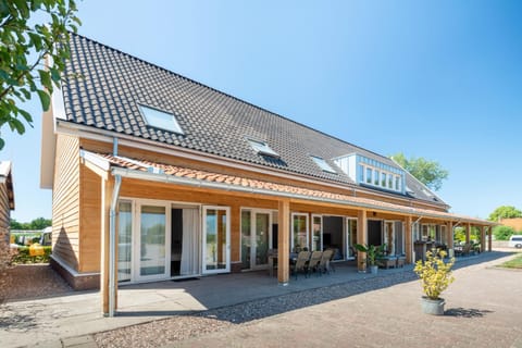 Property building, Balcony/Terrace
