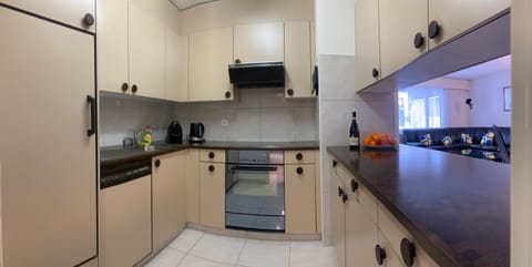 Coffee/tea facilities, Kitchen or kitchenette