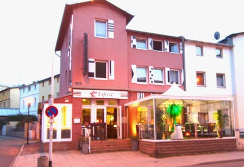 Esprit Hotel Übernachtung mit Frühstück in Halle Saale