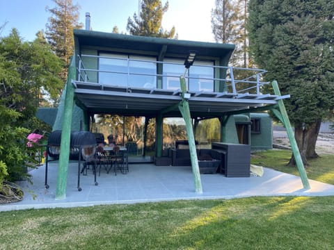 Costa del Sol de Rapel House in O'Higgins, Chile