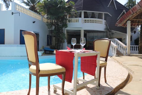 Room in Guest room - A wonderful Beach property in Diani Beach Kenyaa dream holiday place Übernachtung mit Frühstück in Mombasa