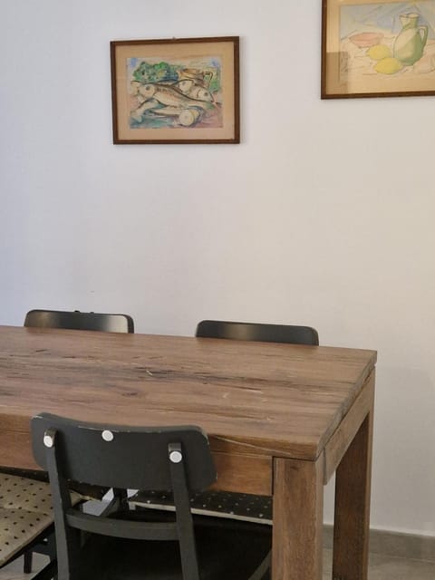 Communal lounge/ TV room, Dining area