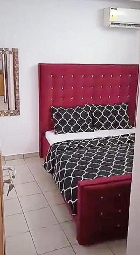 Residence Sighaka - Premium VIP Apartment - WiFi, Gardien, Parking Condo in Douala