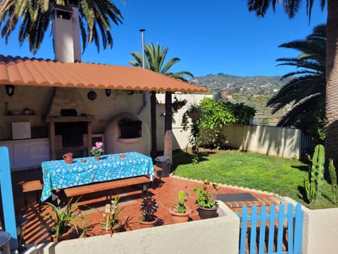 BBQ facilities, Garden